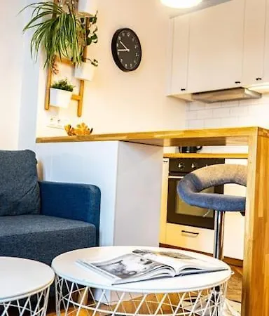 Mieszkanie Z Duzym Terasem W Warszawie Apartment Warsaw