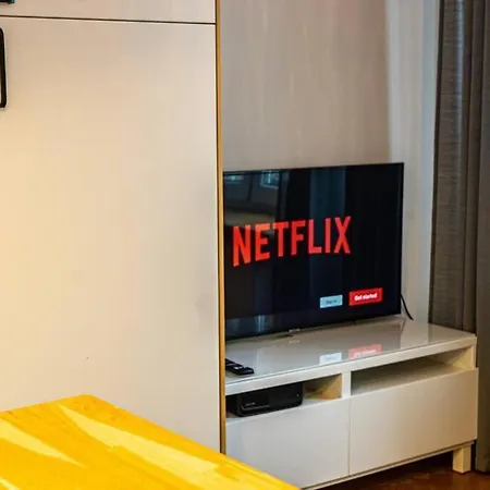 Mieszkanie Z Duzym Terasem W Warszawie Apartment *