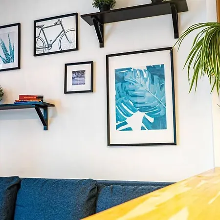 Mieszkanie Z Duzym Terasem W Warszawie Apartmán *