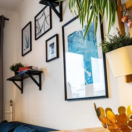 Mieszkanie Z Duzym Terasem W Warszawie